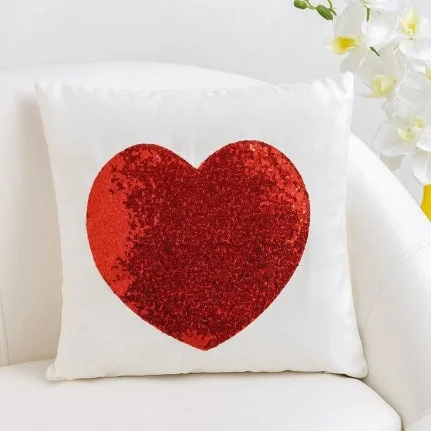 Фото для Наволочка декоративная Этель «Сердце» цвет красный,40х40 см, велюр