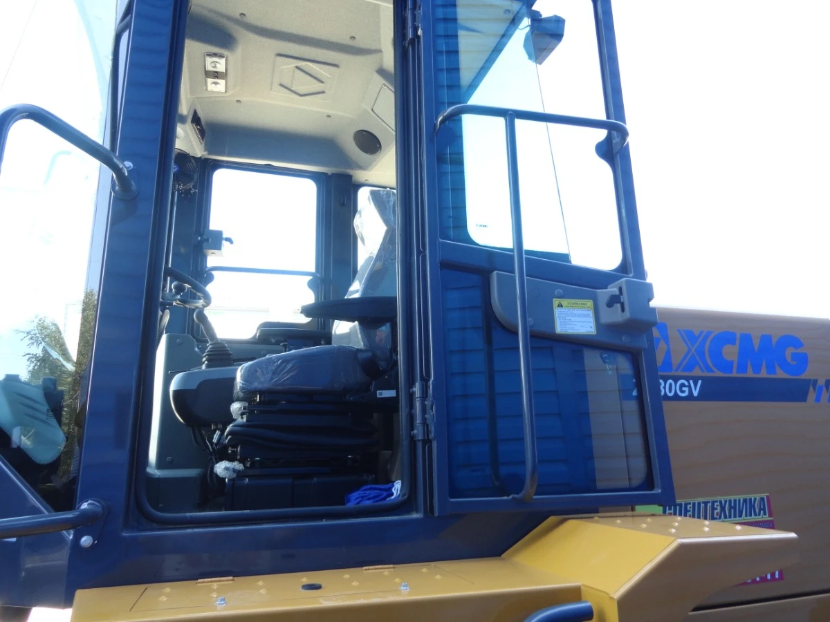 Фронтальный погрузчик XCMG ZL30GV