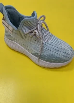 Кроссовки "YEEZY" для девочки