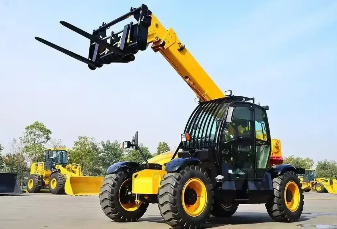 Телескопический погрузчик XCMG XC6-3007K