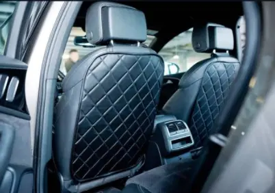 Защитные накидки на передние сидения автомобиля