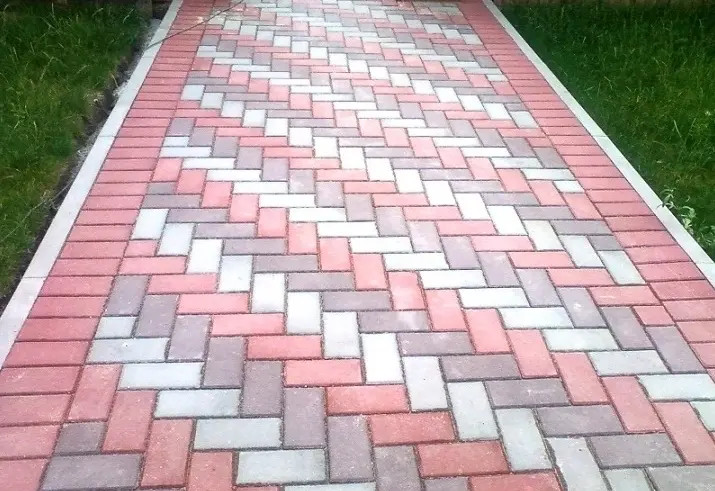 Стоимость работ по укладке брусчатки и тротуарной плитки в Краснознаменске
