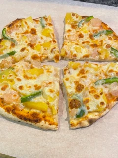 Пицца "КРЕВЕТКИ С АНАНАСАМИ", 300 гр