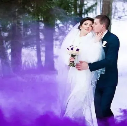 Фото для Фиолетовый цветной дым