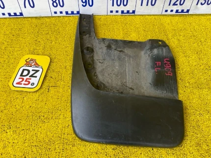 Фото для Брызговик TOYOTA LAND CRUISER PRADO (б/у)