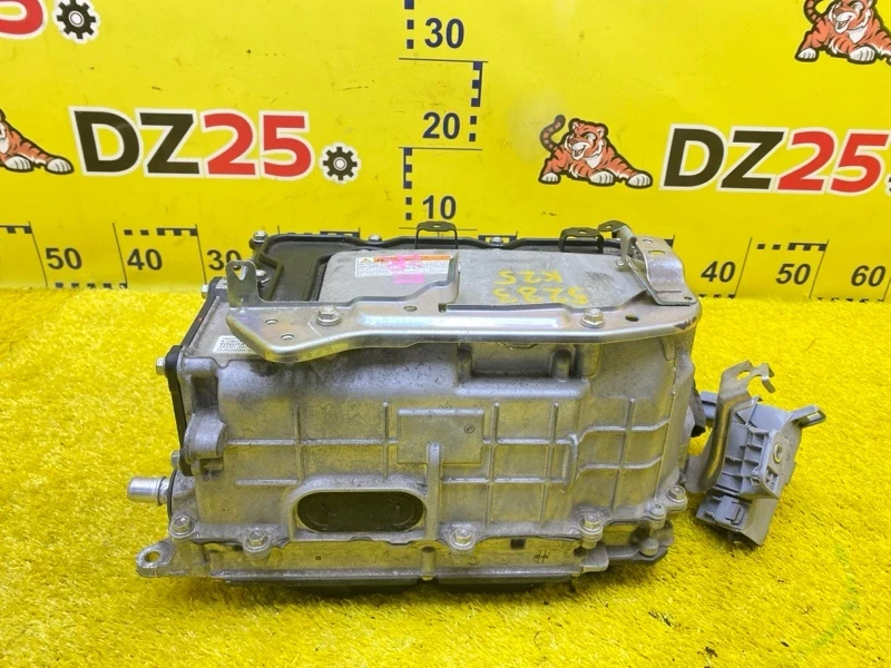 Фото для Инвертор TOYOTA NOAH ZWR80G 2ZRFXE 2014/Цвет 070 перед. (б/у)