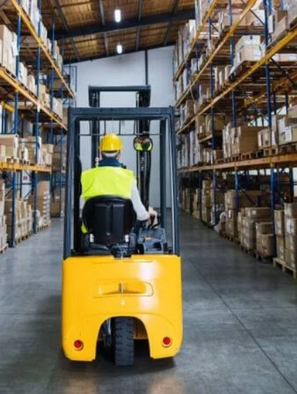 Монтаж наливных полимерных полов: Полиуретановый наливной пол для складов