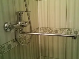 Установка смесителя в ванной комнате