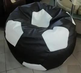 Бескаркасное кресло-мешок в виде мяча